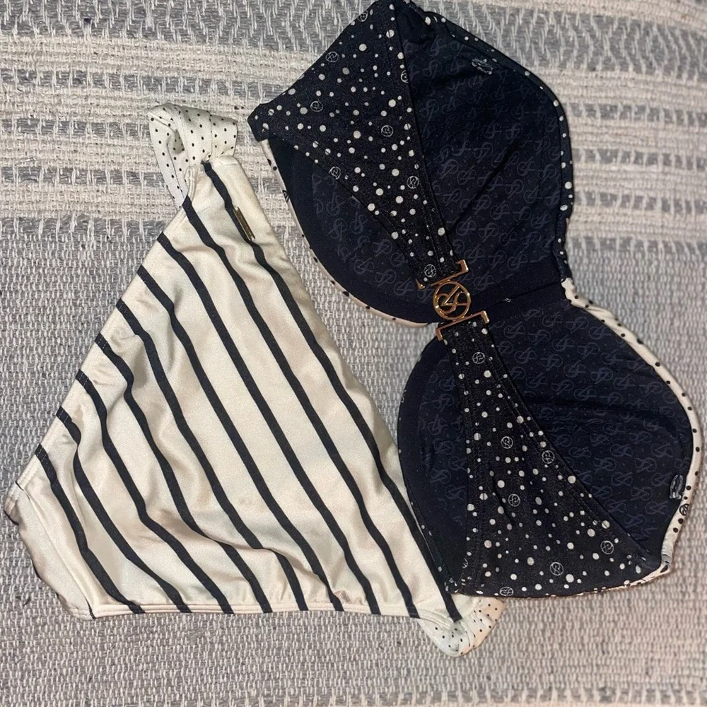 Victoria Secret Swimwear - Picture 5 of 5